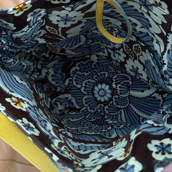 vinyl Vera Bradley frills bucket bag - Picture 3 of 4